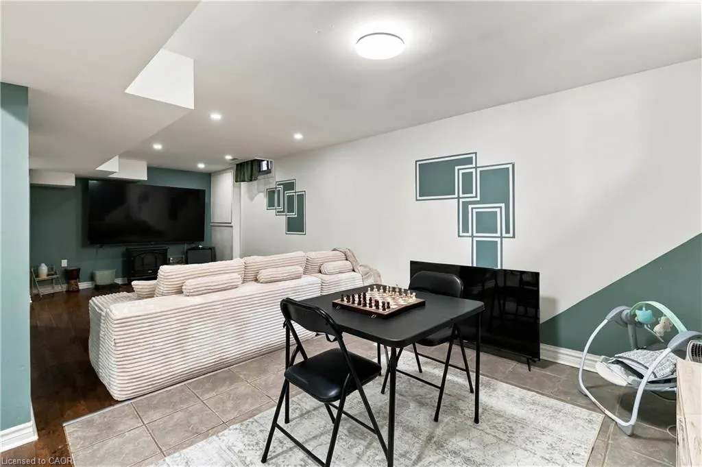 608 Woodward Avenue
