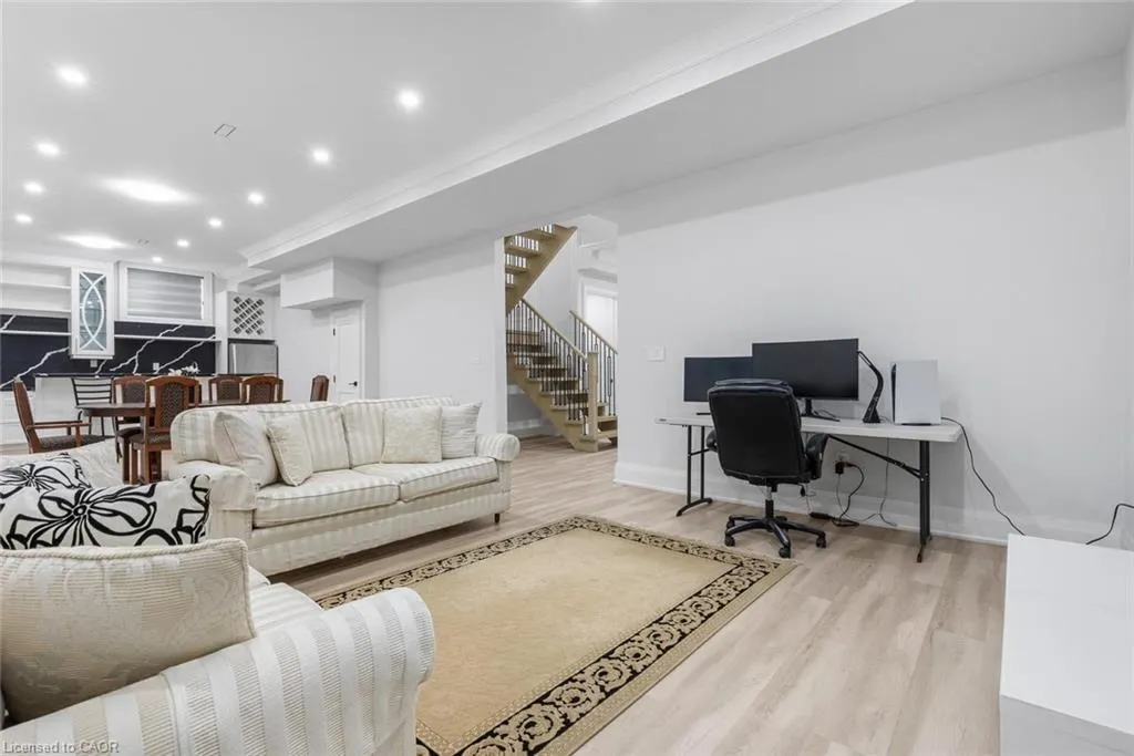 455 Samford Place