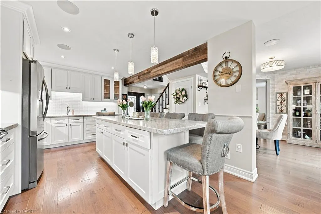 71 Riviera Ridge