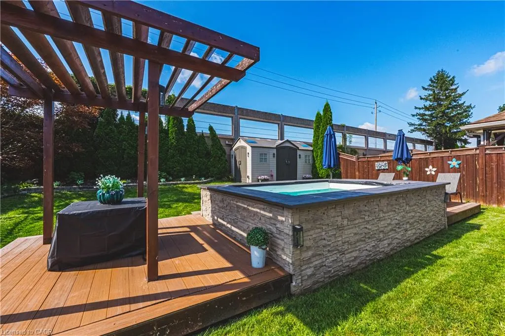 71 Riviera Ridge