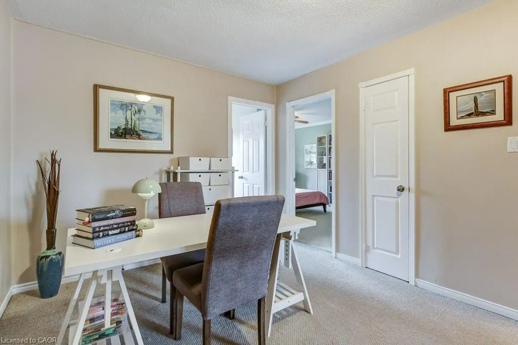 4 Edgewater Drive