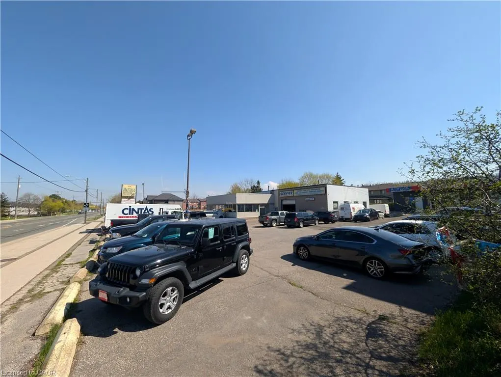 542-548 Highway 8