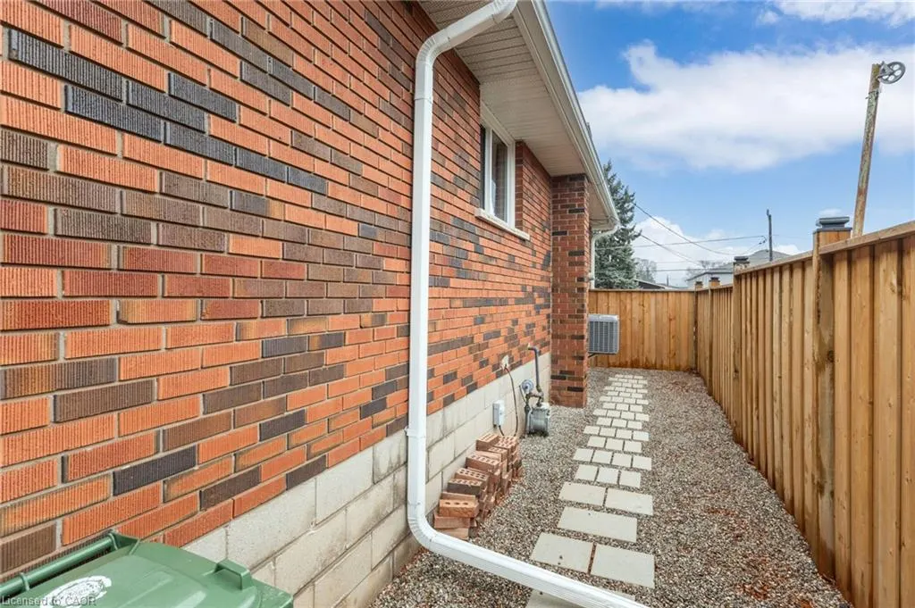 27 Blenheim Drive