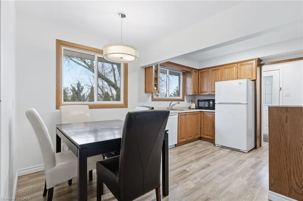 27 Blenheim Drive