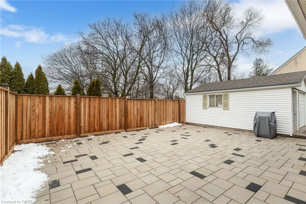 27 Blenheim Drive
