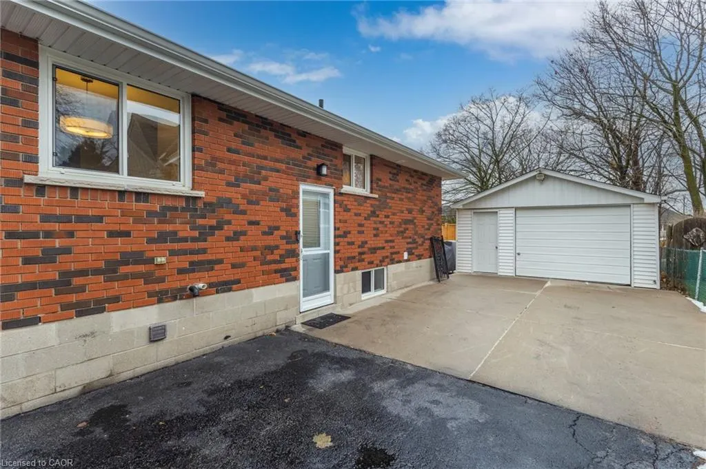 27 Blenheim Drive