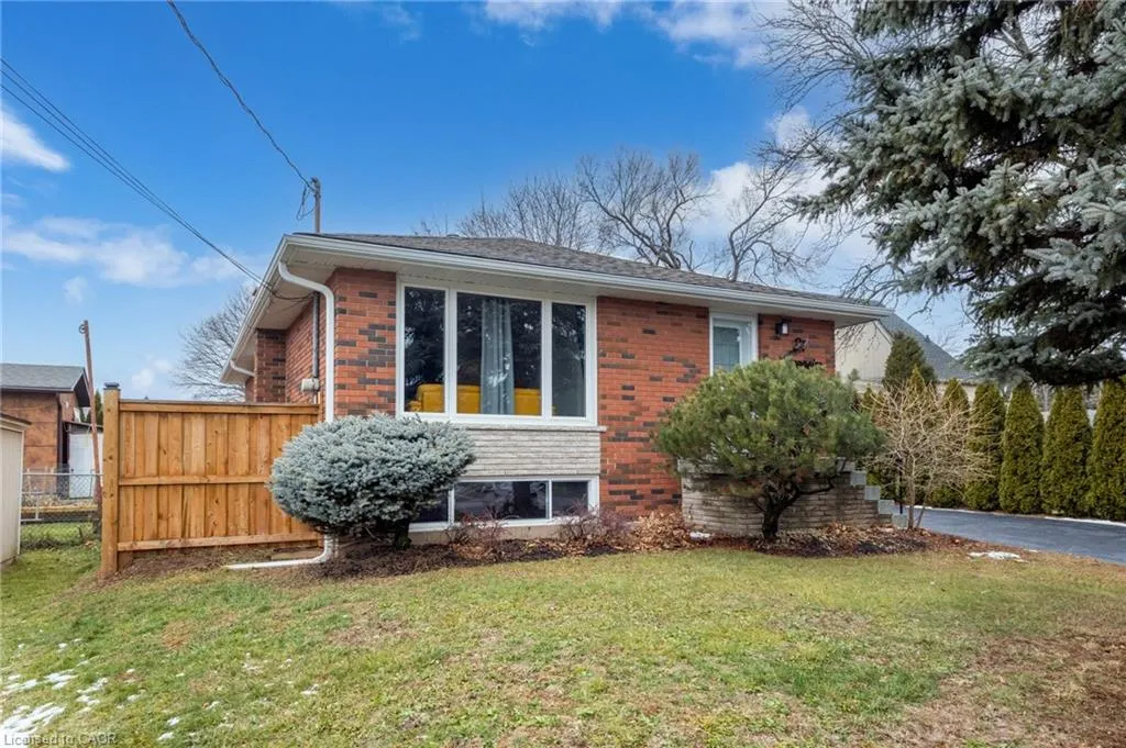 27 Blenheim Drive