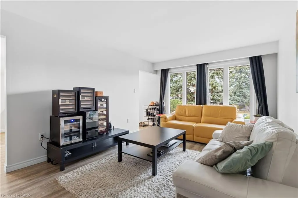 27 Blenheim Drive