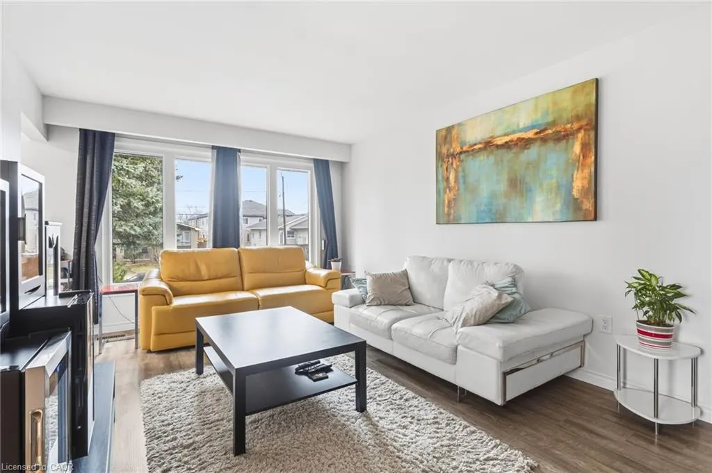 27 Blenheim Drive