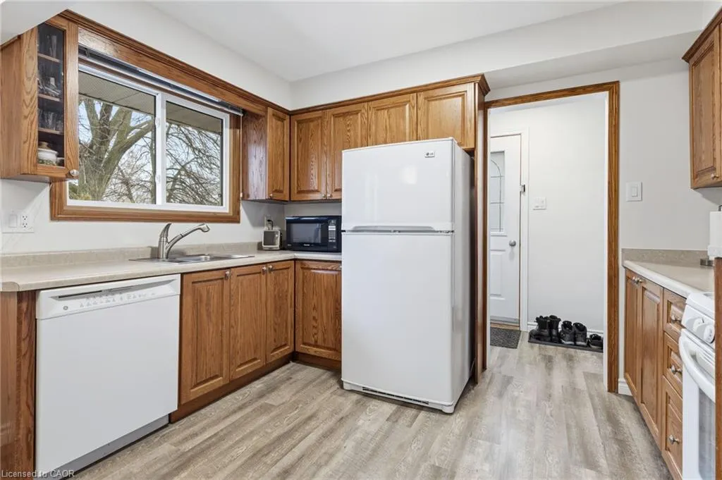 27 Blenheim Drive