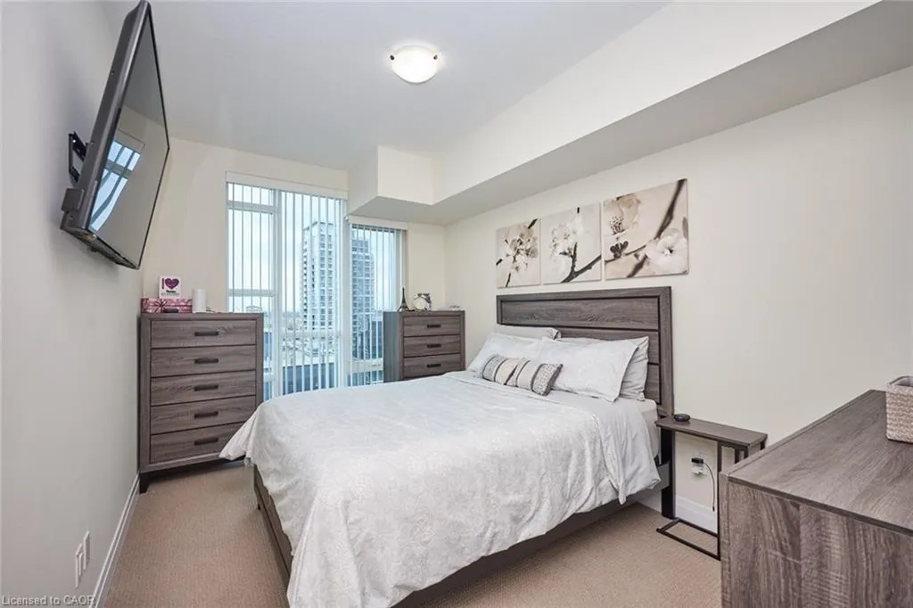 16 Concord Place #803
