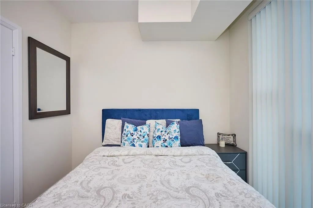 16 Concord Place #803