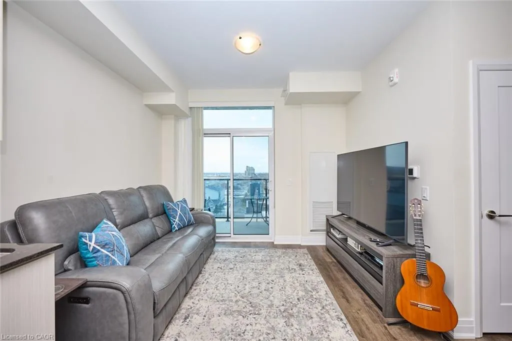16 Concord Place #803