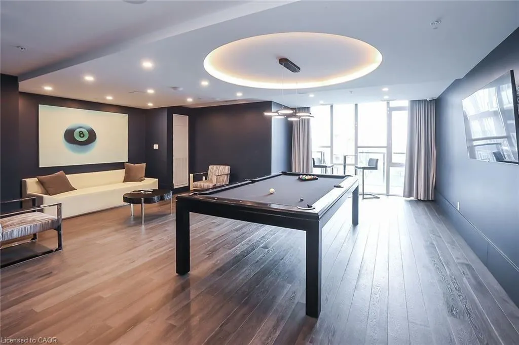 16 Concord Place #803