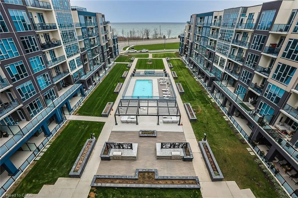 16 Concord Place #803
