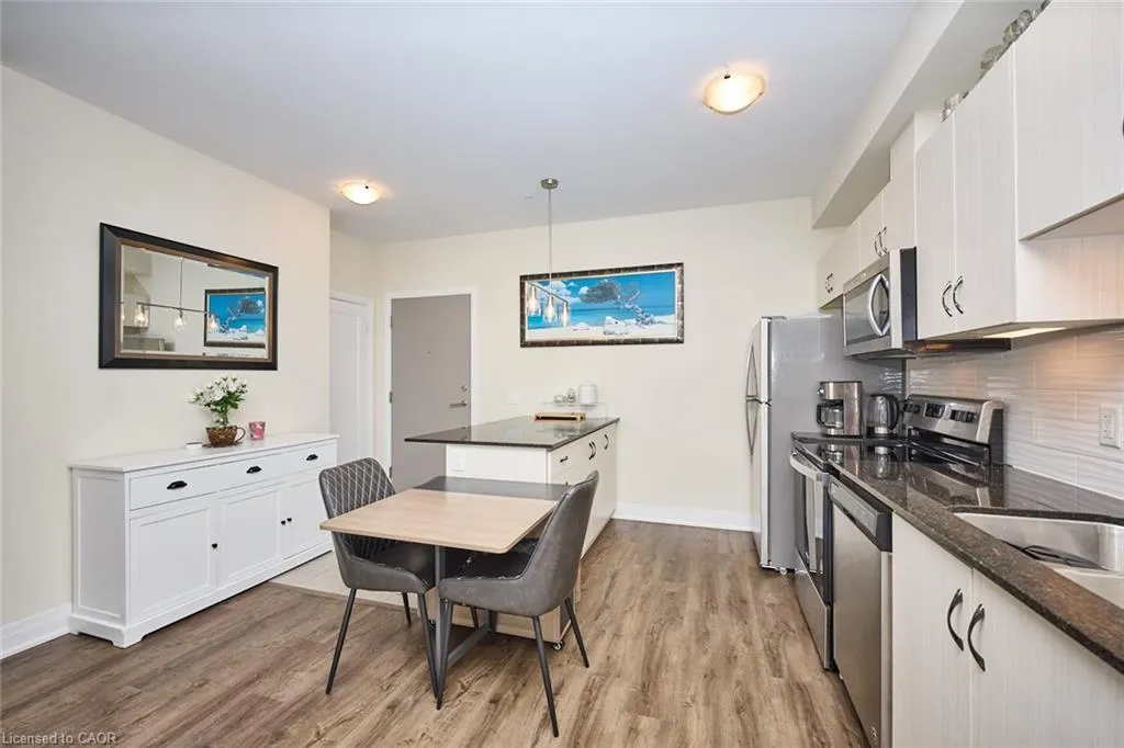 16 Concord Place #803