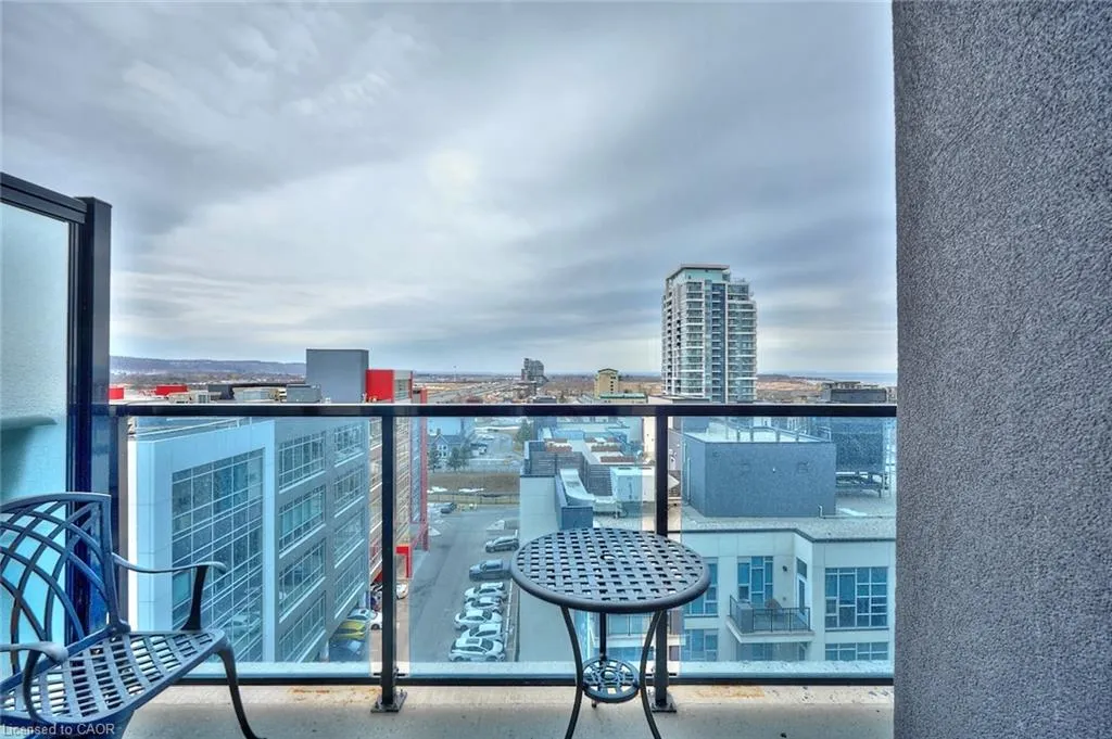 16 Concord Place #803