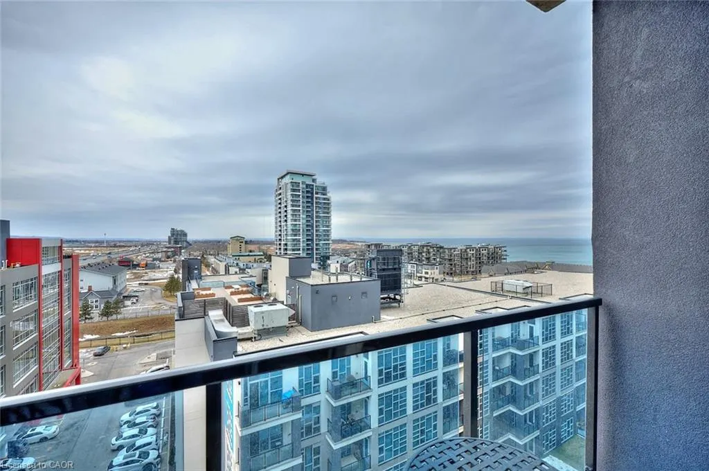 16 Concord Place #803