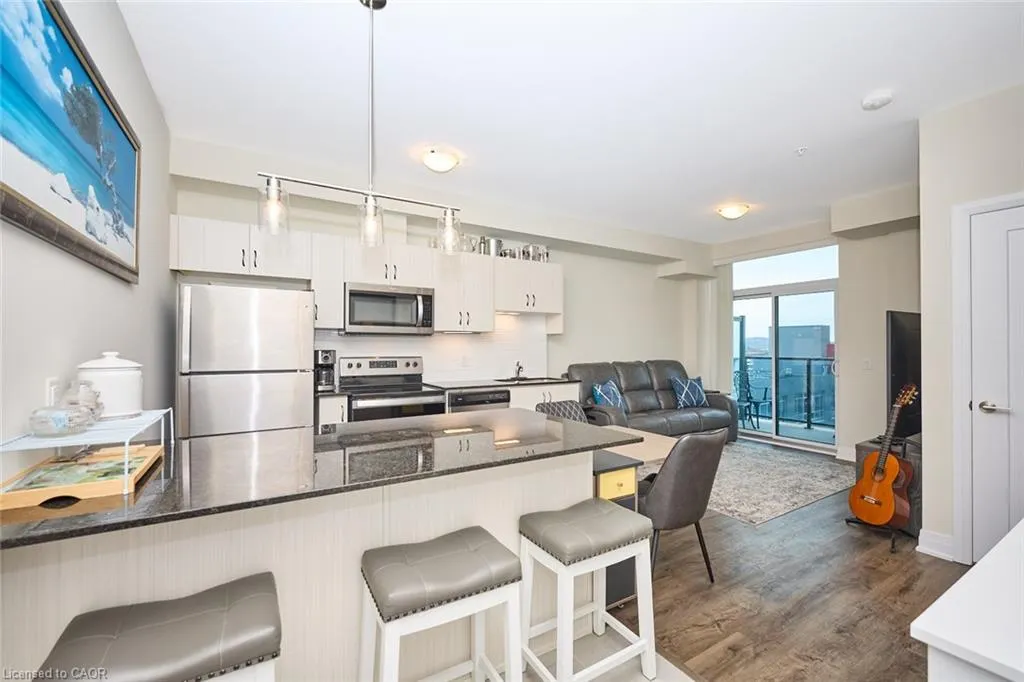 16 Concord Place #803