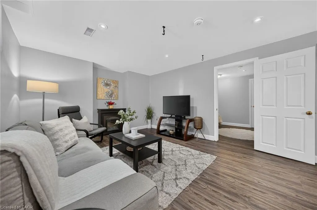 43 Green Vista Drive
