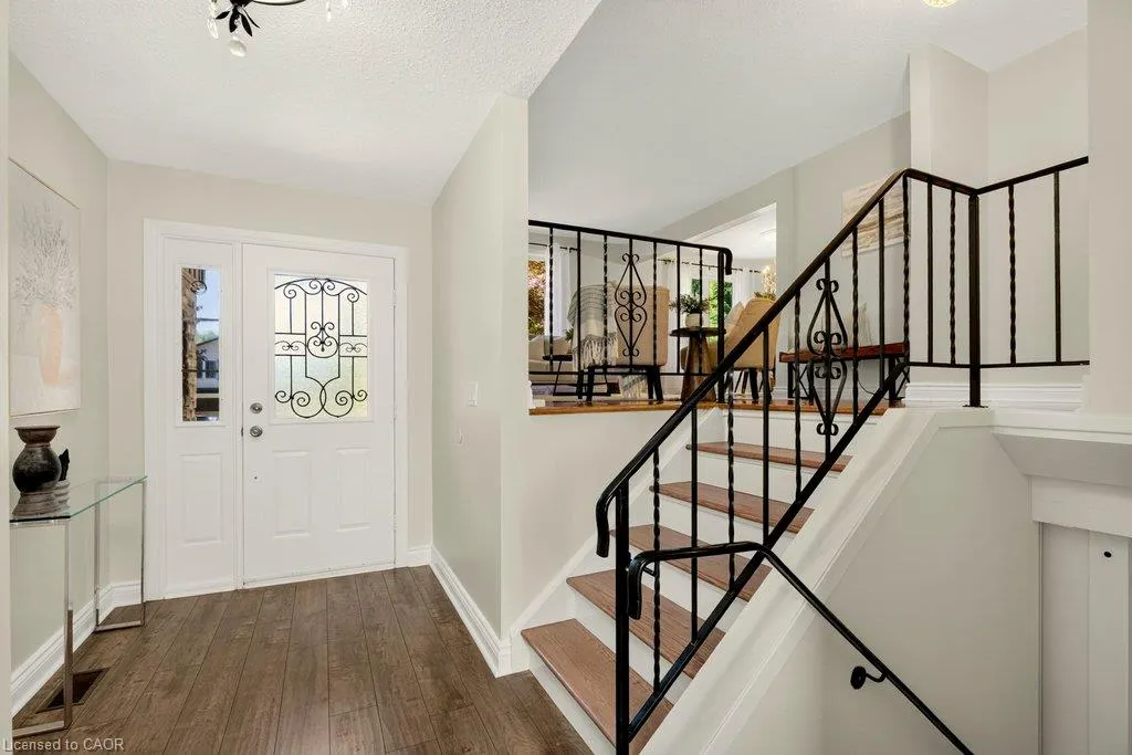 32 Beechwood Avenue