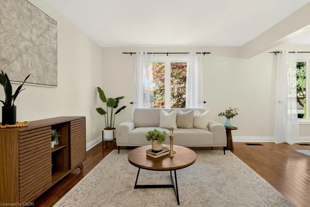 32 Beechwood Avenue