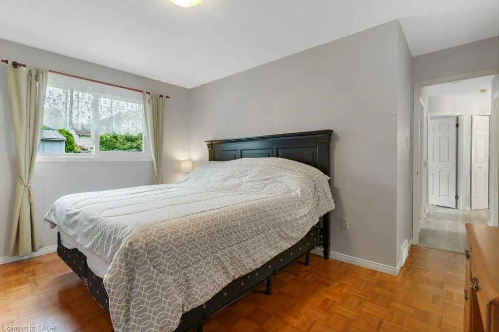 94 Dawn Crescent