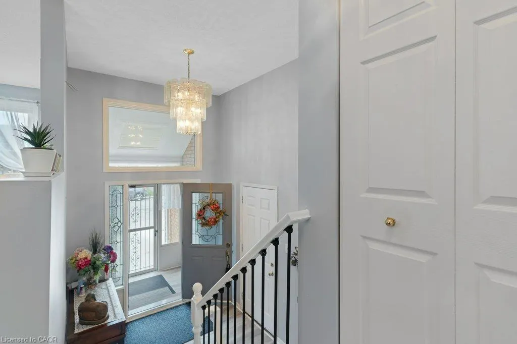 94 Dawn Crescent
