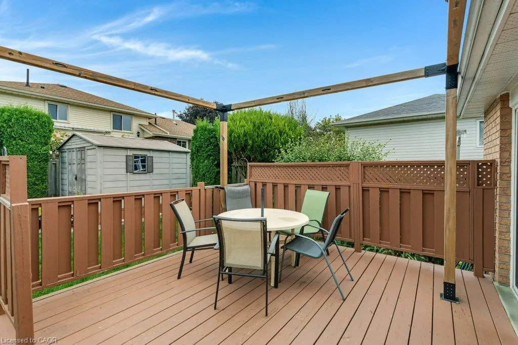 94 Dawn Crescent