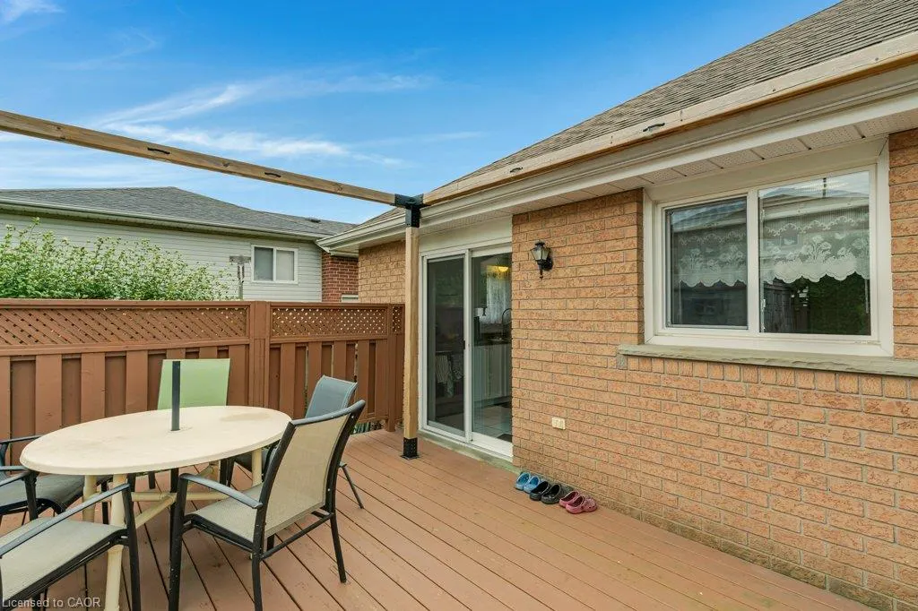 94 Dawn Crescent