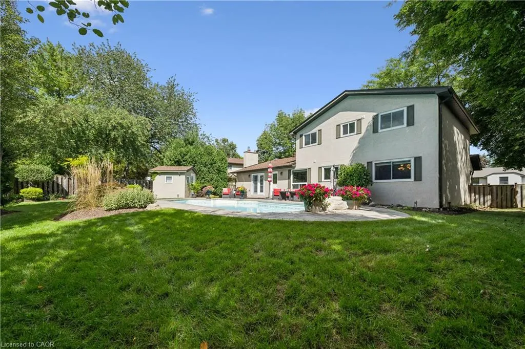 250 Mccraney Street W