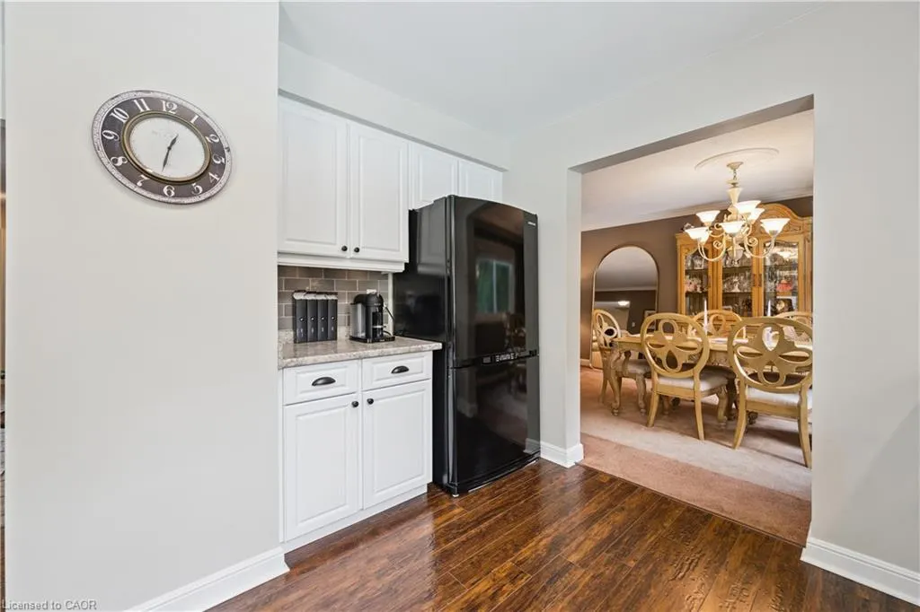 250 Mccraney Street W