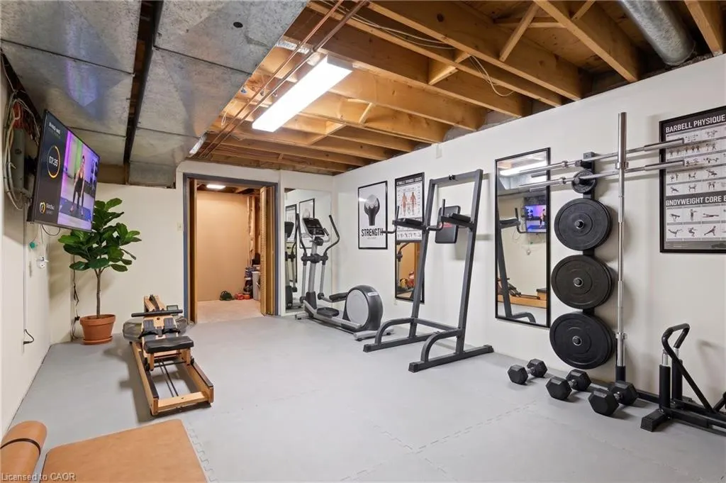 250 Mccraney Street W