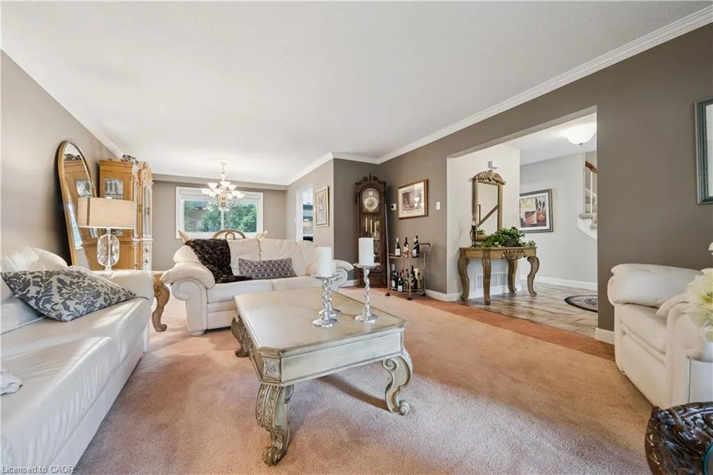 250 Mccraney Street W