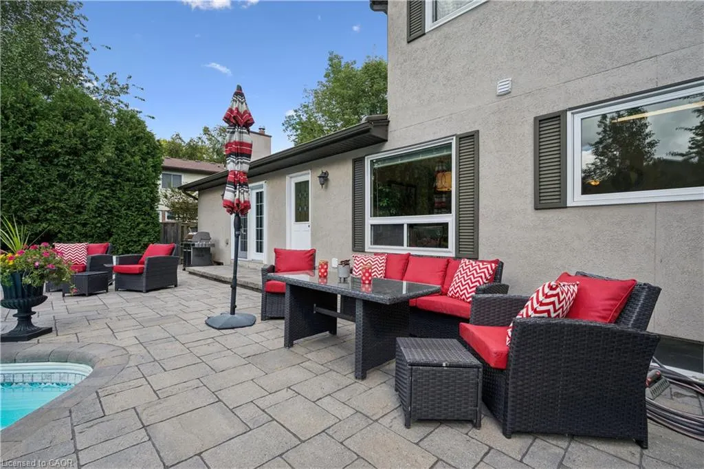 250 Mccraney Street W