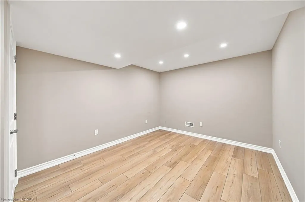 30 Cedar Street #4