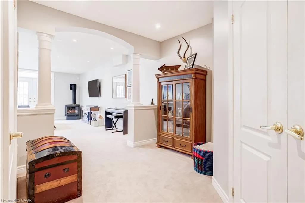 2328 Woodfield Road