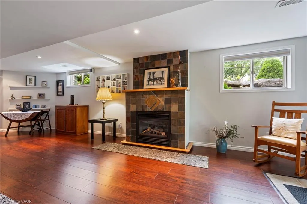 10 Cobblestone Drive #25