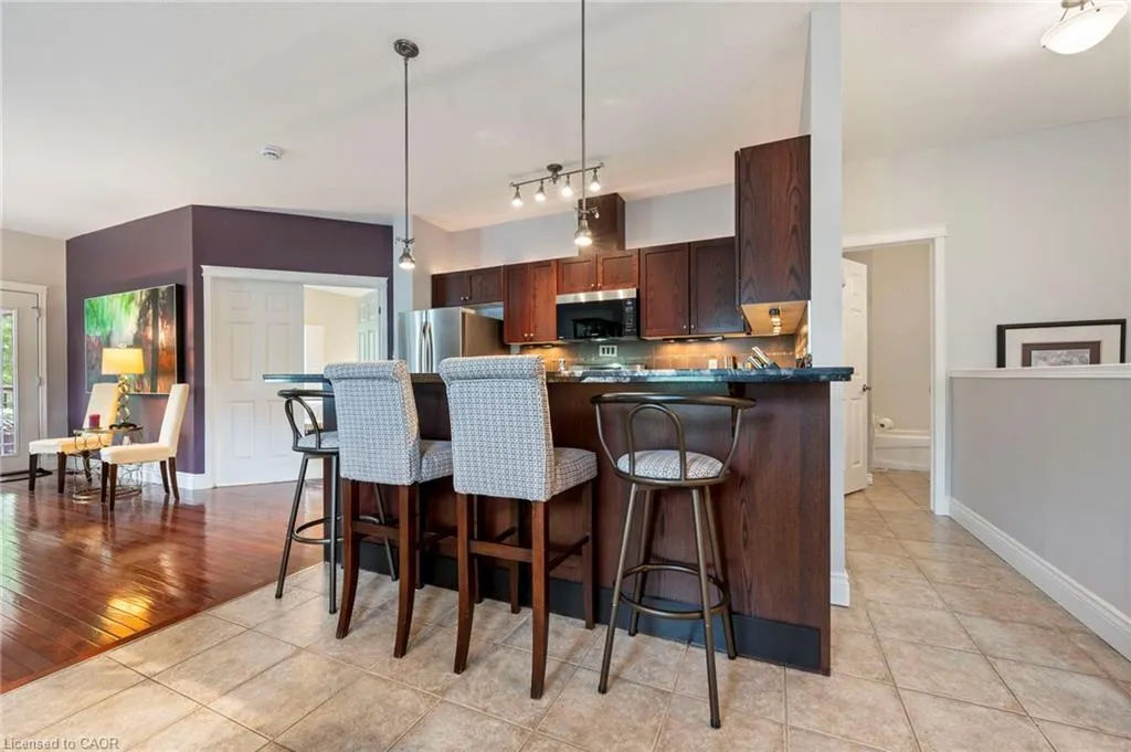10 Cobblestone Drive #25