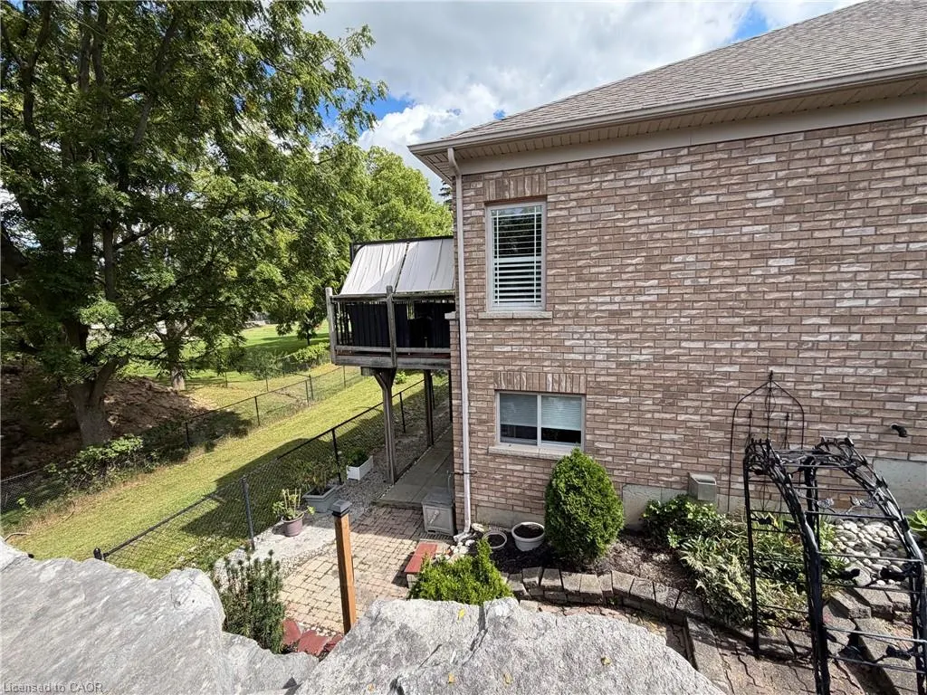 10 Cobblestone Drive #25