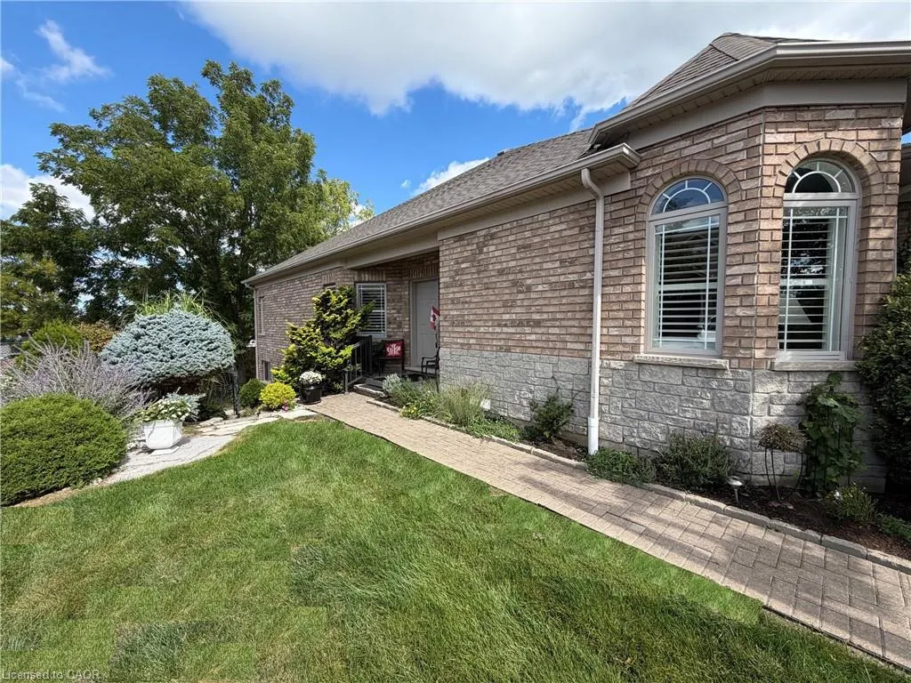 10 Cobblestone Drive #25