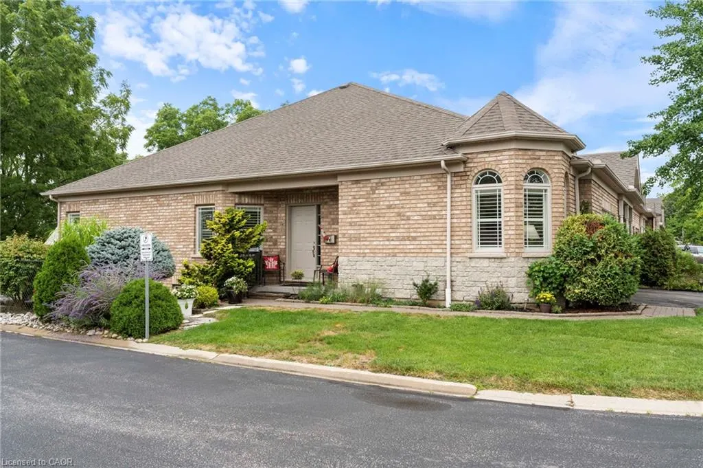 10 Cobblestone Drive #25
