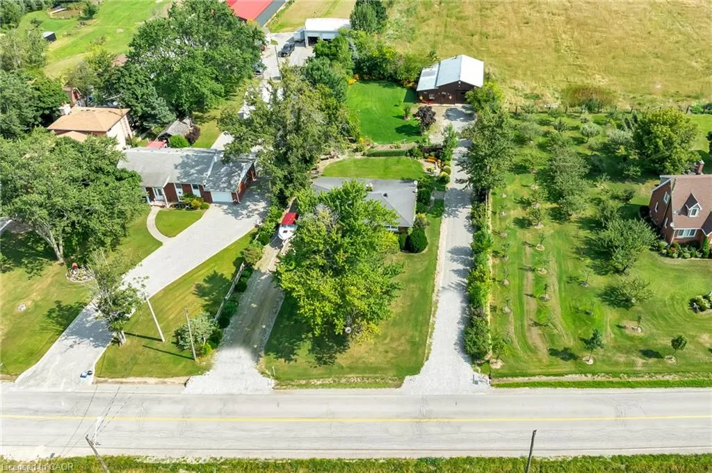 609 Green Mountain Road E