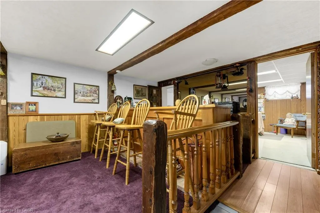 609 Green Mountain Road E