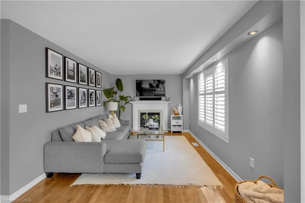 32 Tossell Avenue