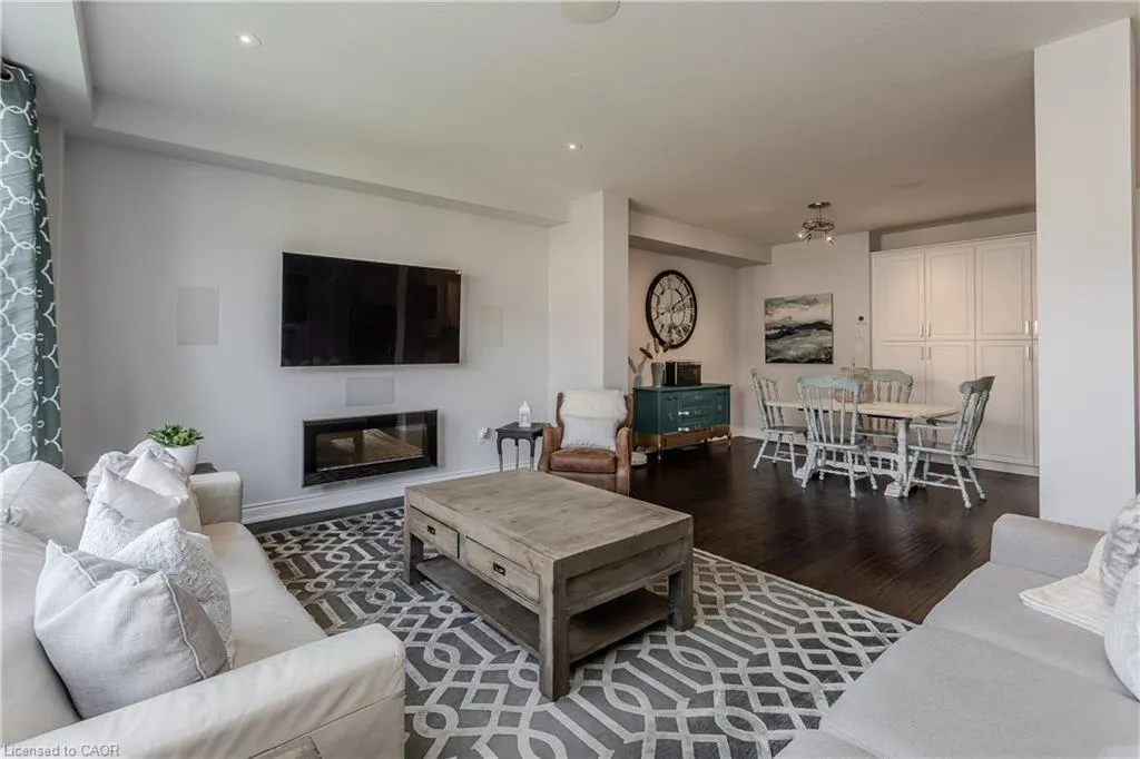 23 West Glen Avenue