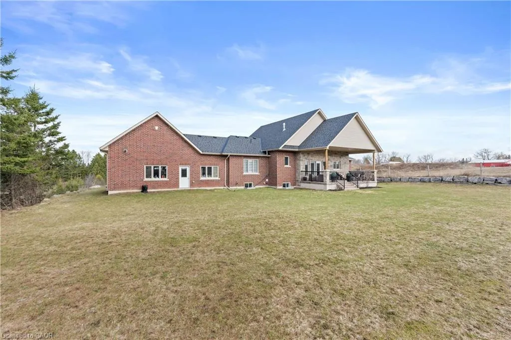 9677 Tenth Sideroad