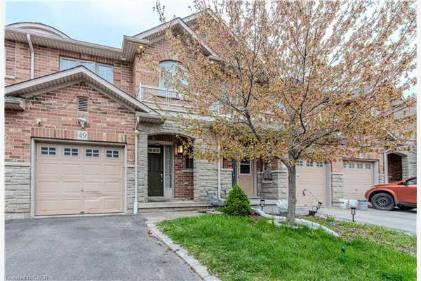 49 Marina Point Crescent