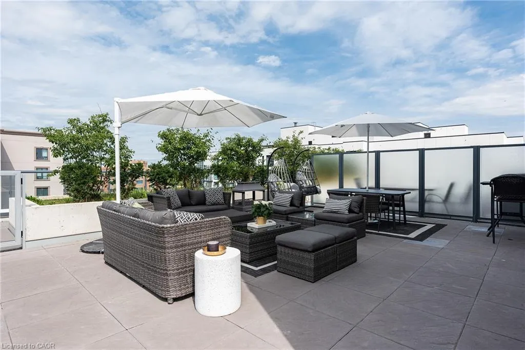2450 Old Bronte Road #702