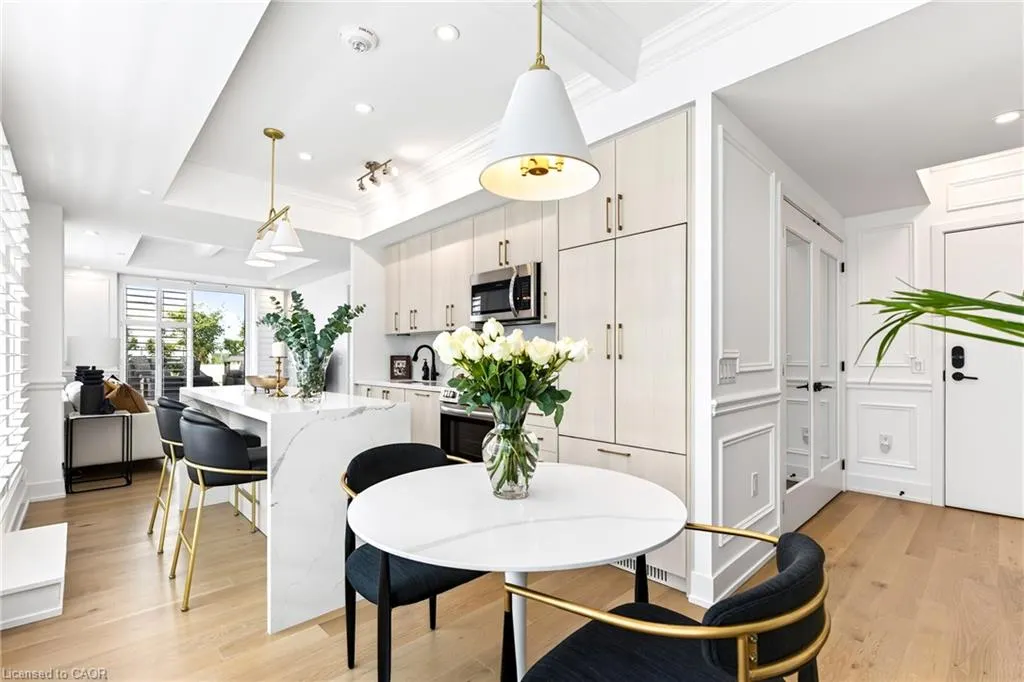 2450 Old Bronte Road #702